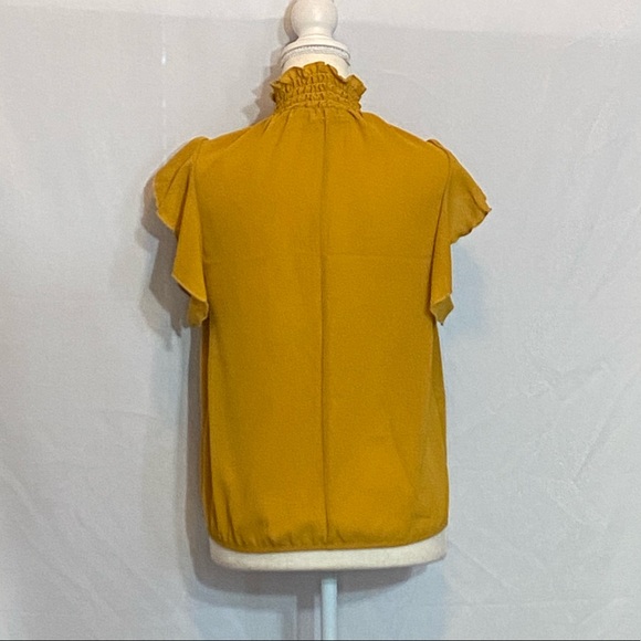 Blouses/flannels/button ups - 2 for $20 or 3 for $30 (Mix & Match) - Picture 3 of 5